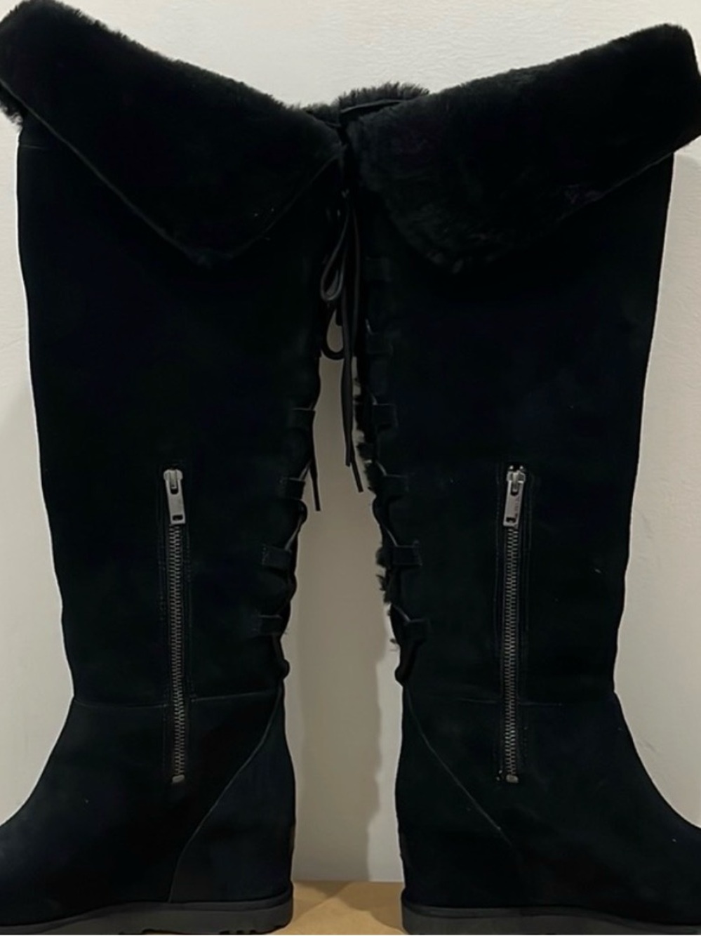 🌹UGG 🌹Black Suede Over-the-Knee Lace-Back Boots with Faux-Fur Cuff